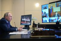 6 октября 2021 г. Президент РФ Владимир Путин проводит в режиме видеоконференции совещание по вопросам развития энергетики.