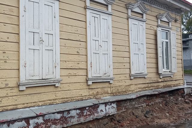 Во время ремонта улицы Ленина в Ульяновске пострадали исторические здания