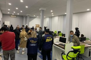 Украли 7,5 млн долларов: полиция разоблачила мошеннические колл-центры