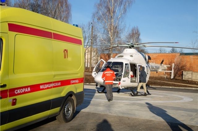 С начала года вертолет санавиации эвакуировал более 90 тяжелых больных
