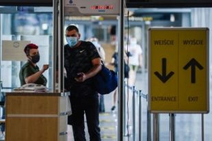 Германия вводит обязательный карантин для вакцинированных украинцев