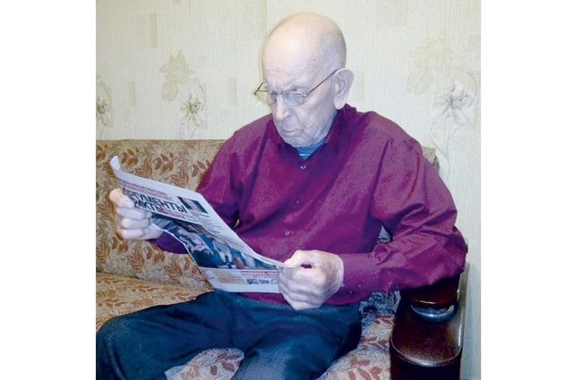 Владимир Павлович пользуется и Интернетом, но это, говорит, штука далёкая, а газета создаётся рядом с человеком и для него.