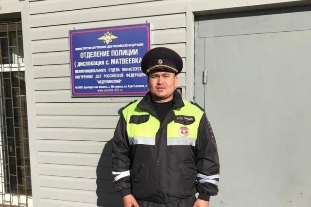 В Матвеевском районе полицейский вернул местному жителю угнанный рецидивистом «ВАЗ».