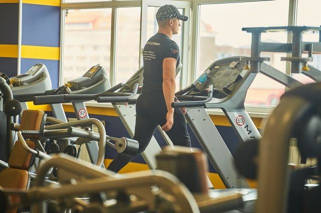 Выручка фитнес-залов Новосибирска упала на 40% после введения QR-кодов