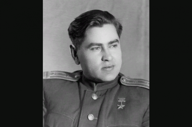 Алексей Петрович Маресьев – один из самых известных летчиков-истребителей времен Великой Отечественной войны. Имел позывной 