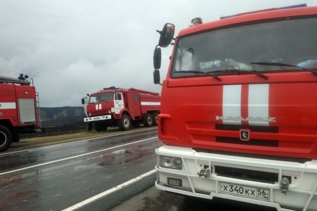 Крупный пожар в Бузулукском районе тушили около 10 часов