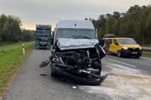 В Польше автобус с украинцами врезался в грузовик: есть пострадавшие.