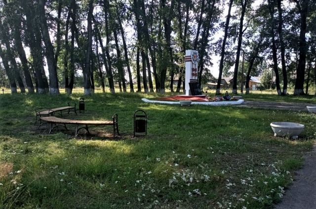 При софинансировании Segezha Group в поселке Ярцево Красноярского края построена детская площадка и благоустроен тополиный парк.