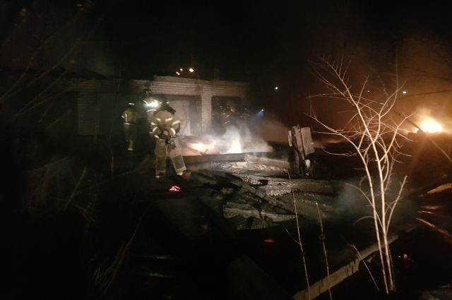 В Заволжском районе Ульяновска сгорело 150 квадратных метров шпал