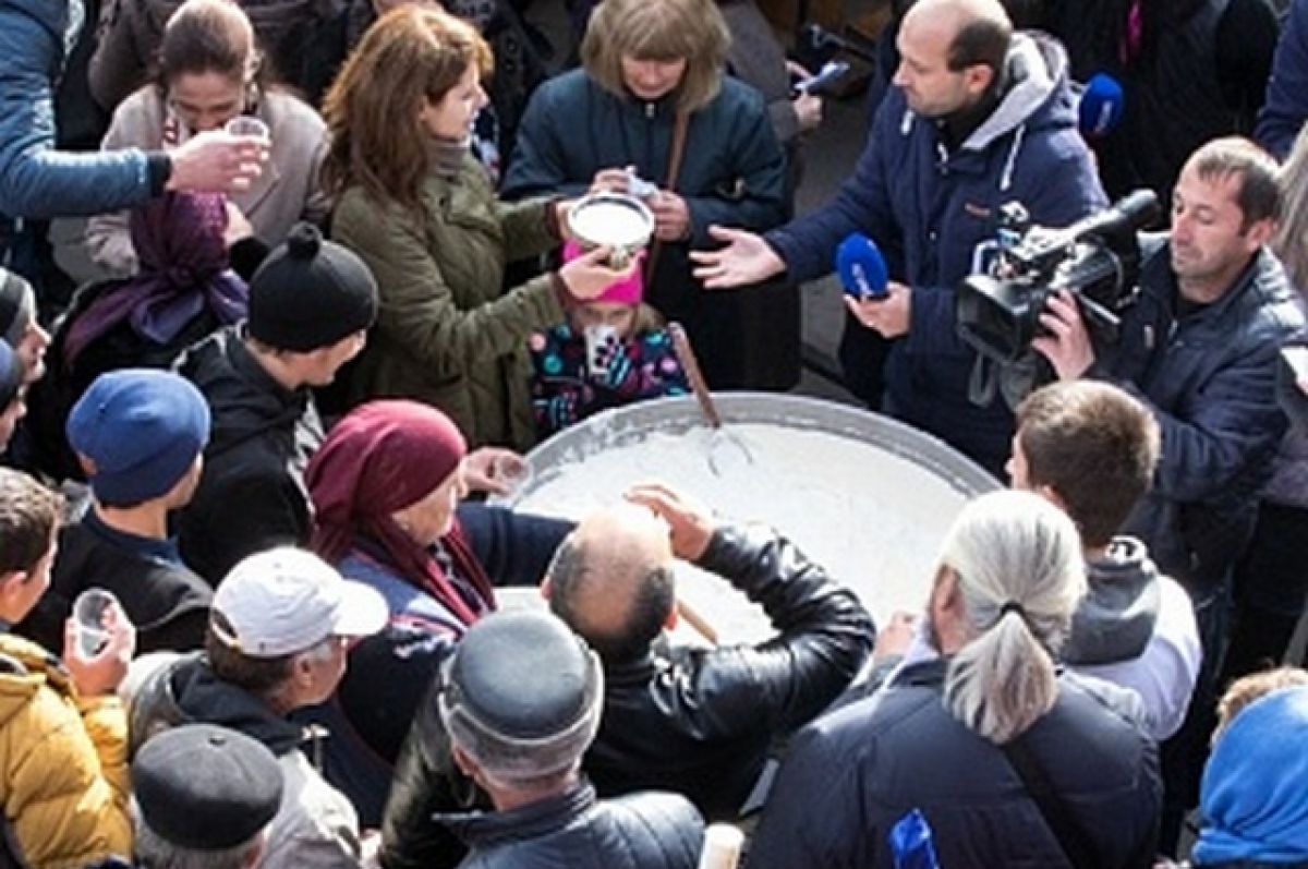 Гости курорта Домбай в Карачаево-Черкесии смогут пить айран бесплатно | АиФ  Ставрополь