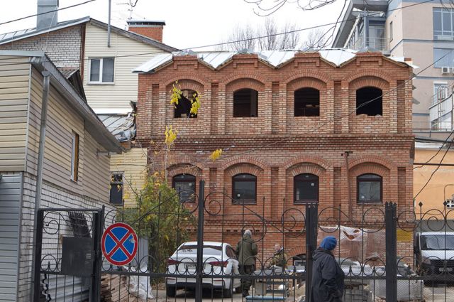  Проект реконструкции дома из красного кирпича в управление Государственной охраны ОКН не поступал.