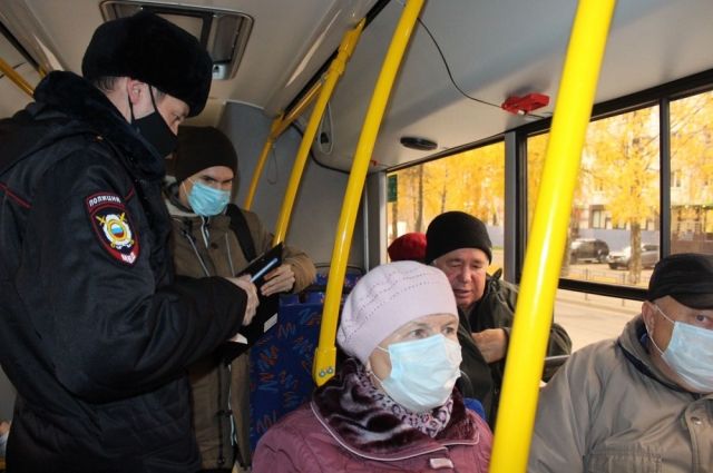 В Ижевске продолжаются рейды в общественном транспорте