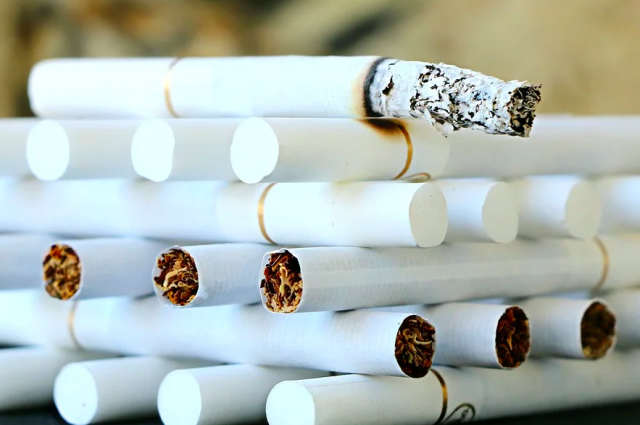 В Курске мужчина взломал табачную лавку, потому что хотел курить
