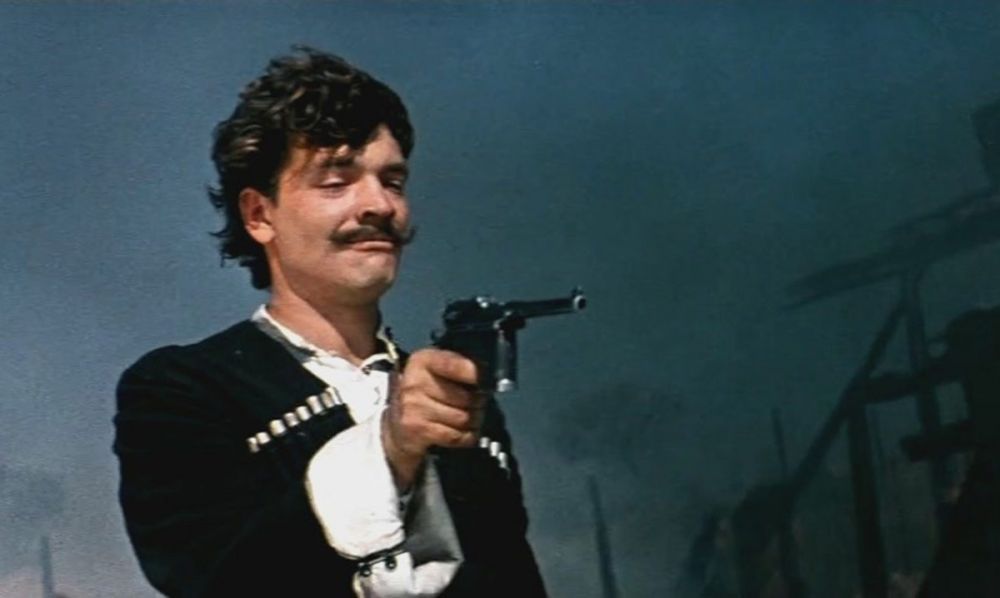 Сидор Лютый — «Неуловимые мстители» (1966). Прямолинейный и жестокий Сидор Лютый. Именно Лютый застрелил отца Даньки и Ксанки. Актёр Владимир Трещалов, сыгравший Сидора, работал в советском и российском кино до 1999 года