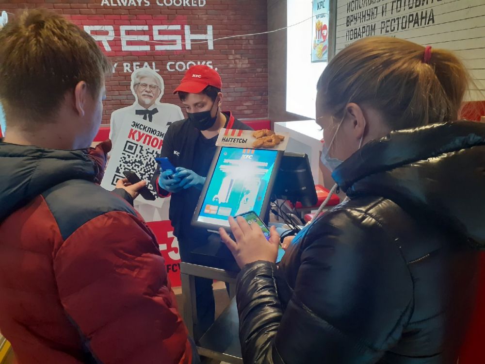 В заведения общепита уже не пройдешь без QR-кода.