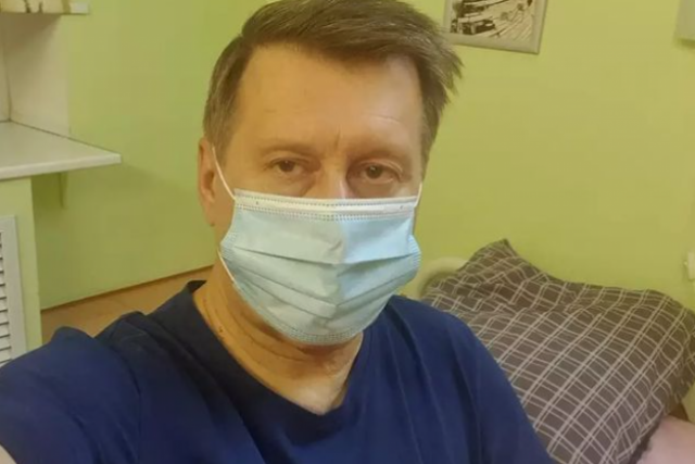 Заболевший коронавирусом мэр Новосибирска опубликовал фото из больницы