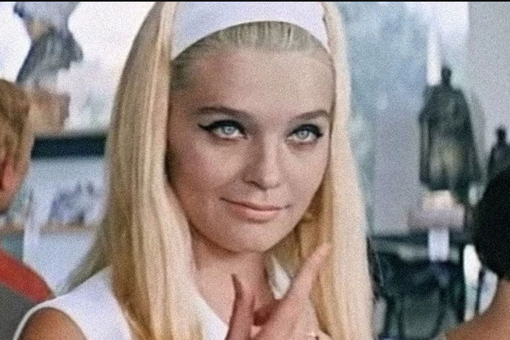 Кадр из фильма «Бриллиантовая рука», 1968 г.