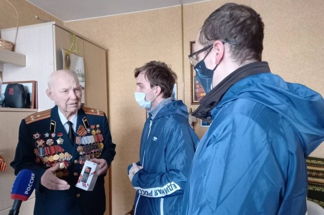ВОЛОНТЕРСКИЕ ЦЕНТРЫ ЕДИНОЙ РОССИИ ПОМОГАЮТ ВРАЧАМ В РЕГИОНАХ