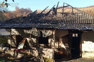 В Закарпатской области в жилом доме вспыхнул пожар: есть жертвы.