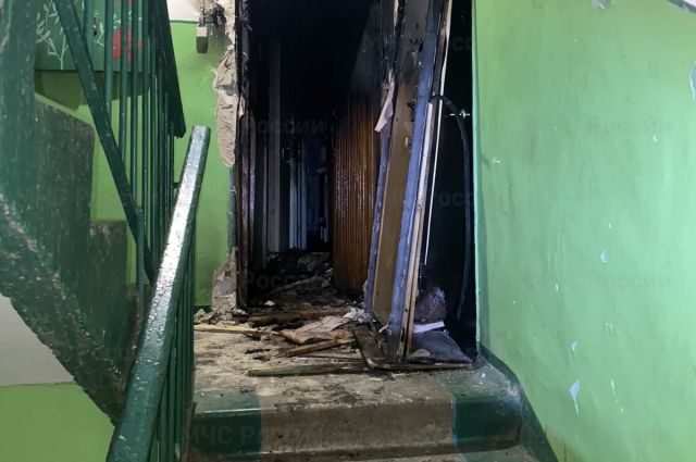 Ульяновские огнеборцы спасли из горящей квартиры четырёхлетнюю девочку