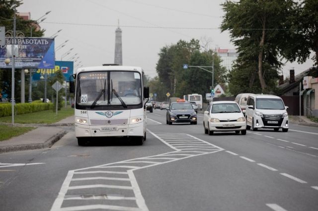 Городские дороги в первую очередь - для общественного транспорта.