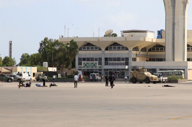 В Йемене рядом с аэропортом прогремел взрыв, есть погибшие