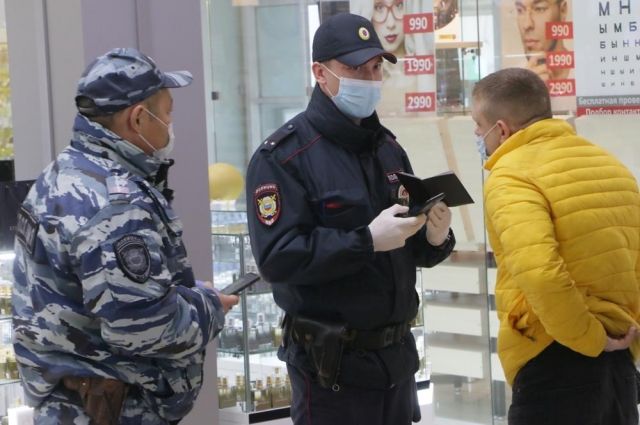 В Омске за нарушение масочного режима оштрафуют предпринимателей