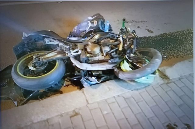 Машина сбила мотоциклиста и скрылась с места ДТП в Калининграде