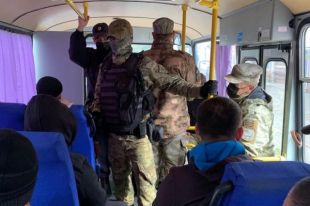 Под судом Симферополя произошло массовое задержания крымских татар