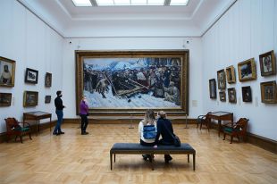 Иностранцы с отрицательным ПЦР-тестом смогут посещать в РФ музеи и театры
