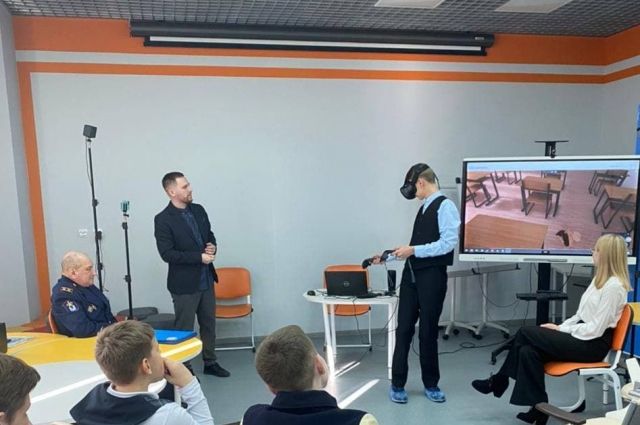 Заключительным открытым мероприятием стала защита проектов «Реальное ОБЖ» VR/AR-квантума с применением технологий виртуальной реальности.