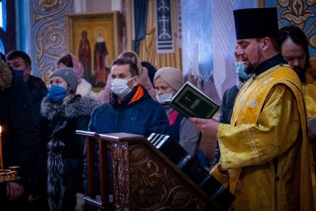 В Новосибирске РПЦ пригласила горожан на молебен против COVID-19