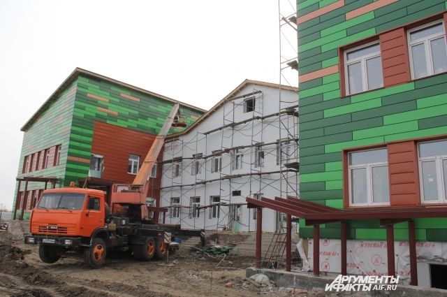 В Омске уже идёт строительство детских садов, а будет их ещё больше.