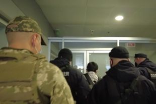 Был в розыске Интерпола: в Борисполе задержали преступника из Китая.