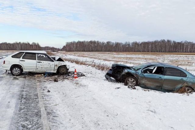 В Новосибирской области водитель ВАЗа погиб в ДТП с Mitsubishi