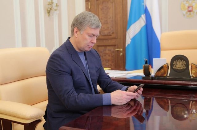Губернатор Алексей Русских принял участие в переписи населения