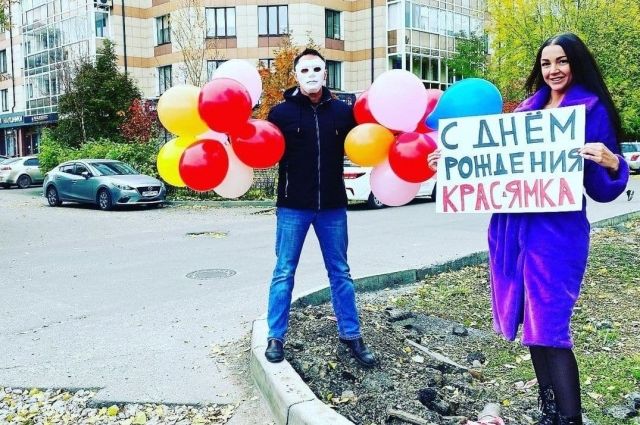 Красноярска отпраздновала день рождения ямки и добилась ремонта дороги