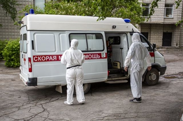 За последние сутки ещё 578 омичей заразились COVID-19