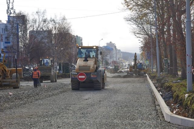 Капитальный ремонт одной из улиц Южно-Сахалинска