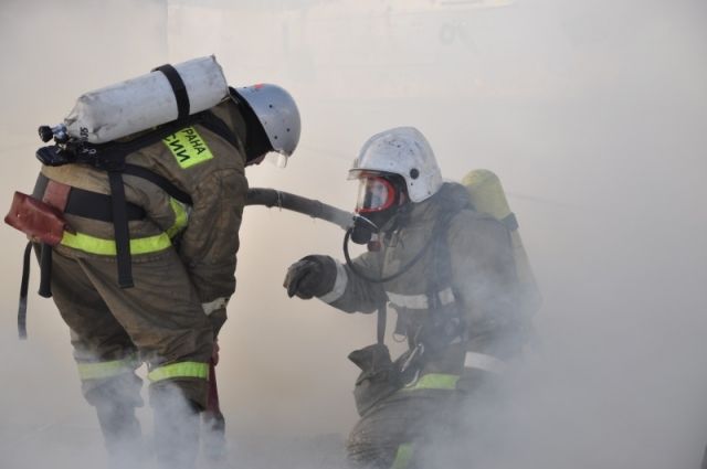 В Уфе эвакуировали 150 человек из-за пожара в помещении рынка