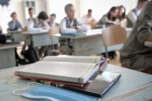 Во Львове ученики младших классов могут вернуться за парты.