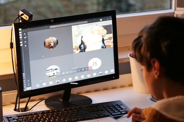 Школьники Ставрополья для обучения могут брать компьютеры напрокат