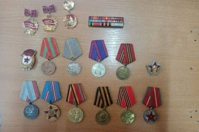 Уголовное дело о краже медалей ветерана войны в Оренбурге передали в суд.