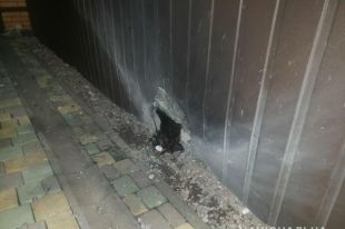 В Ровно неизвестные бросили гранату во двор бизнесмена.
