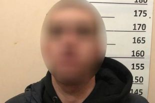 В центре Киева пьяный мужчина открыл стрельбу.