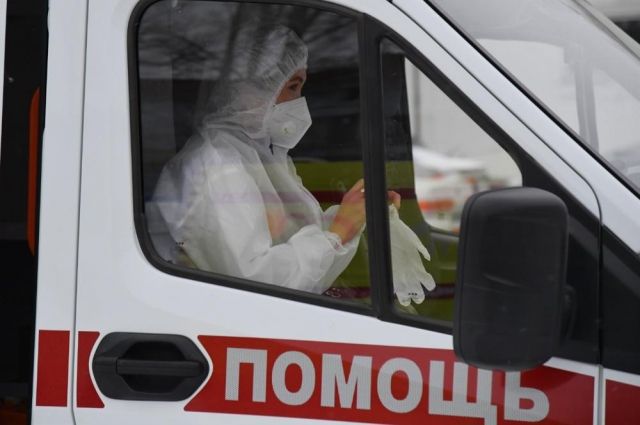 Александр Бурков встретился с работниками омской скорой помощи