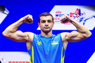 Уникальный чемпион: Захареев выиграл золото чемпионата мира по боксу