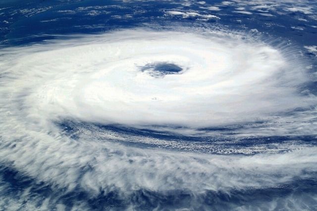 Во власти циклона островной регион оказался в ночь на 10 ноября. Сильные осадки в виде дождя сопровождались ветром до 27 метров в секунду.
