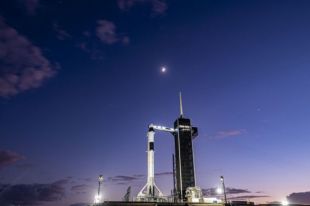 SpaceX отправила четверых астронавтов к МКС.