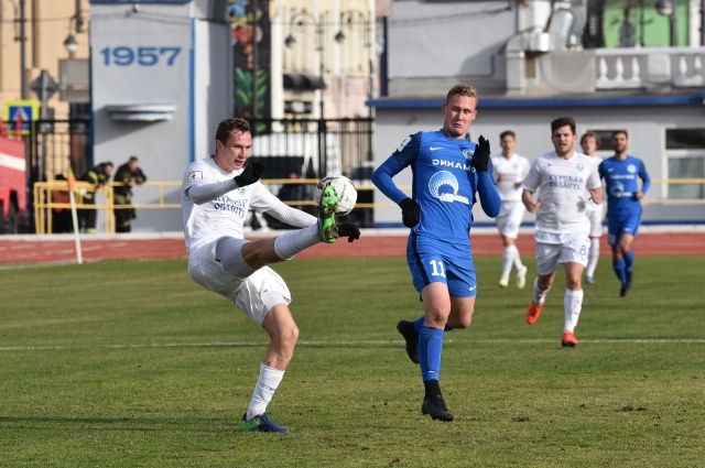 «Динамо-Владивосток» сыграло вничью 1:1 с «Авангардом»